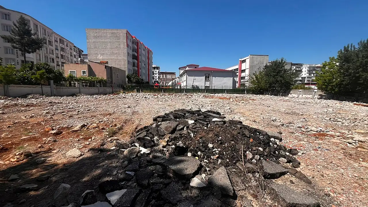 Siirt'te Koltuk Hesapları Yapılırken Öğrenciler İkili Eğitime Mahkûm Kaldı