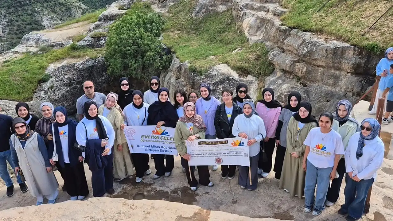 Siirt Kurtalan'da Kültür Köprüsü: Değişim Programı Öğrencileri Siirt'i Tanıdı