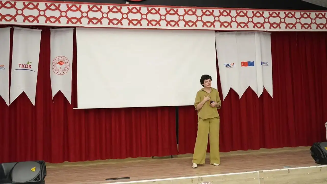 Eruh'ta Şal Şepik Kumaşı İçin Eğitim Programı Düzenlendi
