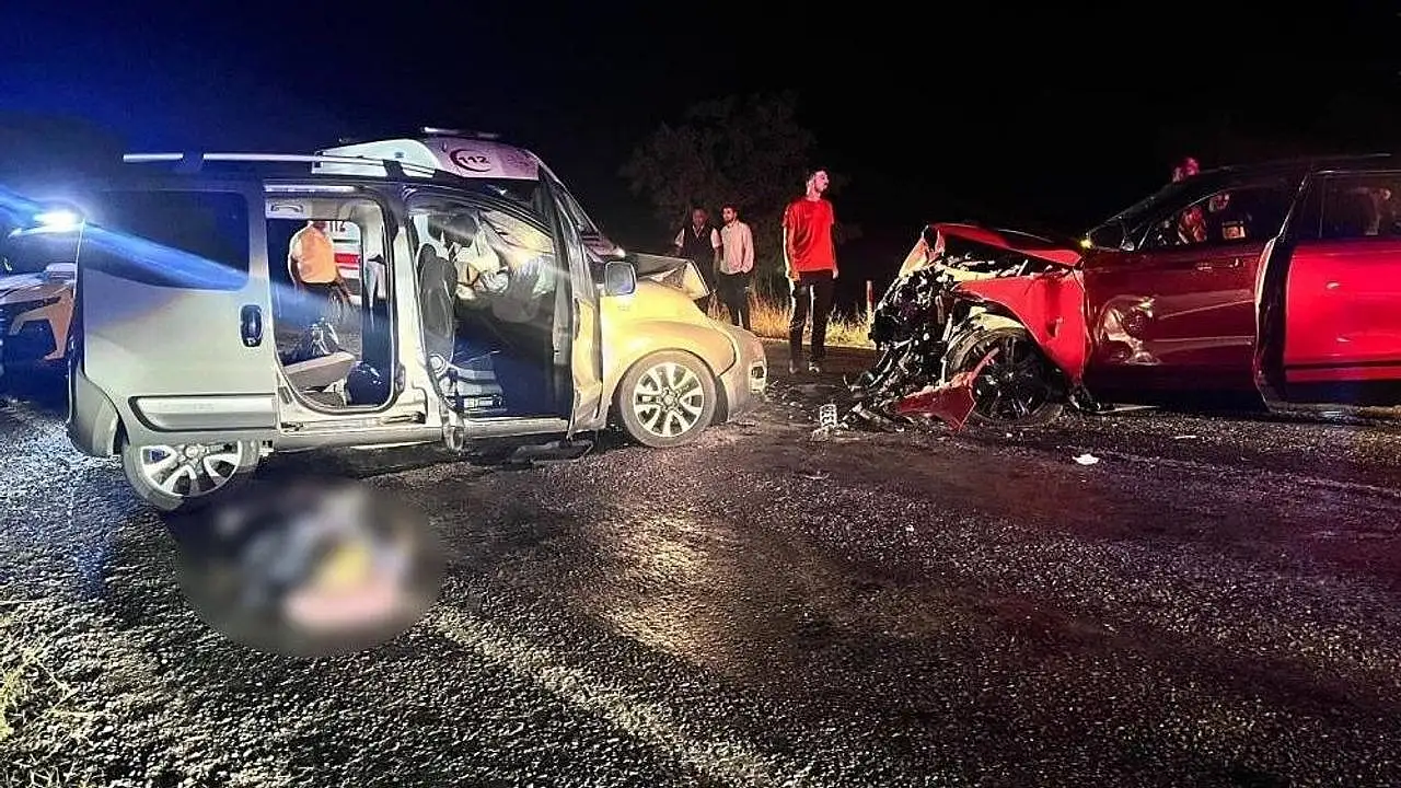 Trafik Kazasında Diyarbakırlı Baba ile Kızı Hayatını Kaybetti