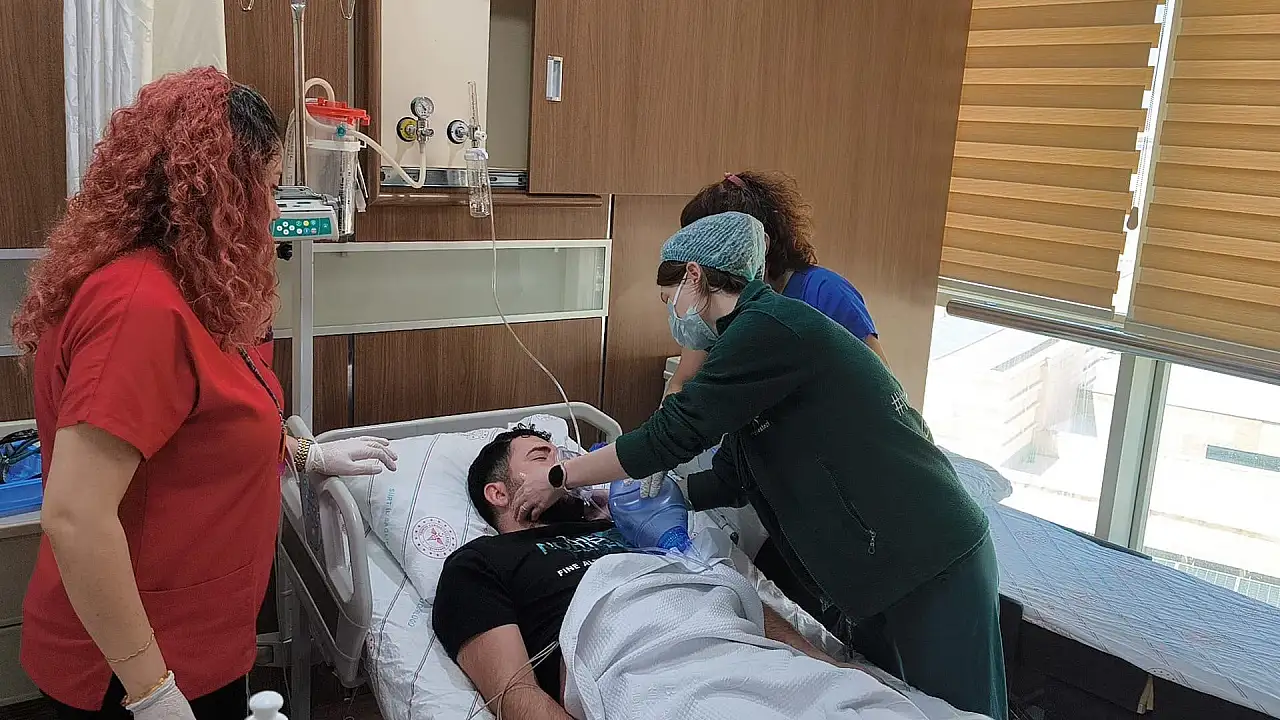 Siirt Eğitim ve Araştırma Hastanesi'nde Mavi Kod Tatbikatı Gerçekleştirildi
