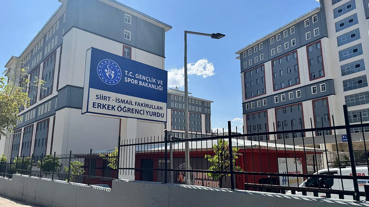 Siirt'te Hastane Yanındaki 1.512 Kişilik Yurdun Erkek mi Kız mı Olacağı Belli Oldu