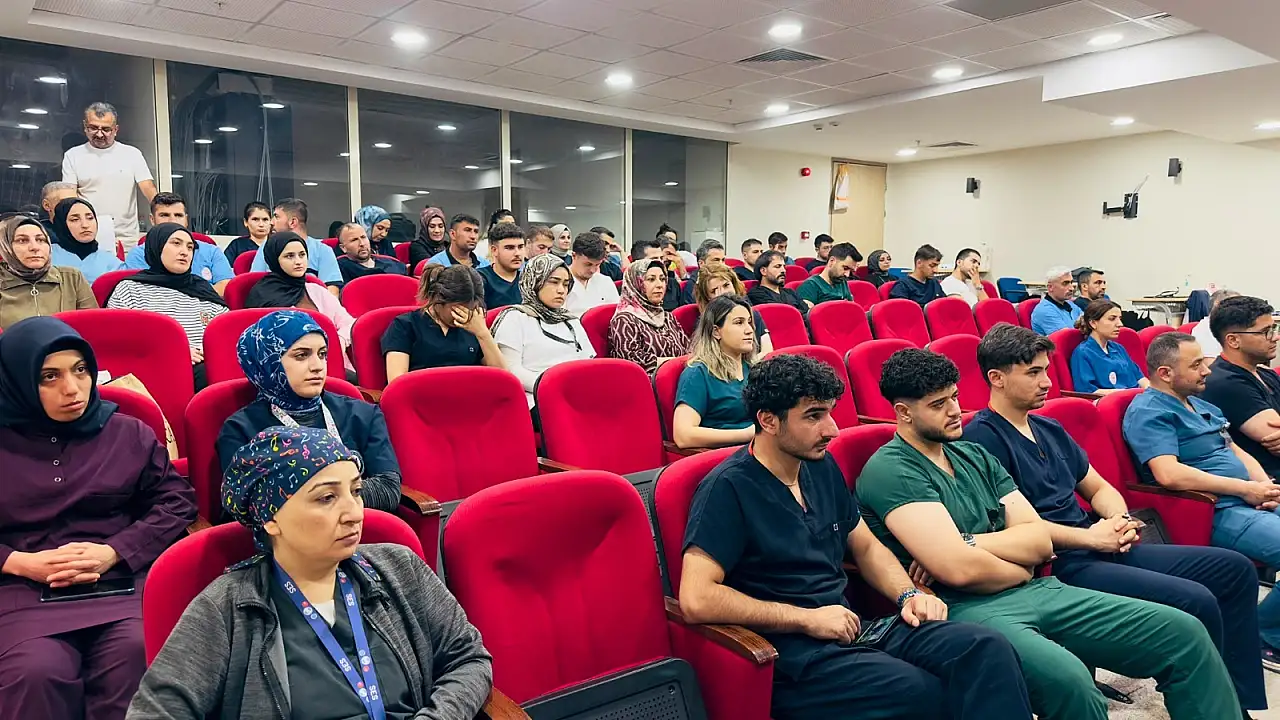 iirt Eğitim ve Araştırma Hastanesi'nde Atık Yönetimi Eğitimi Düzenlendi