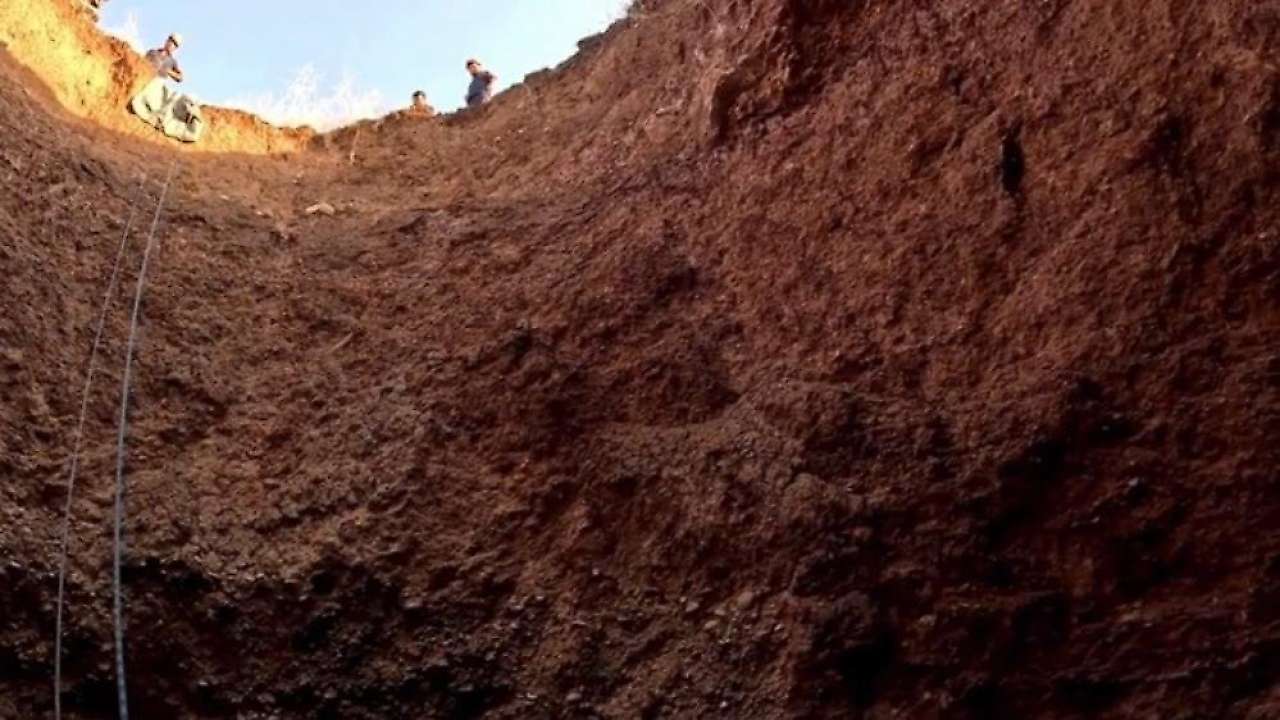 Siirt'te 30 Metrelik Obruğa Düşen Keçi AFAD Ekiplerince Kurtarıldı