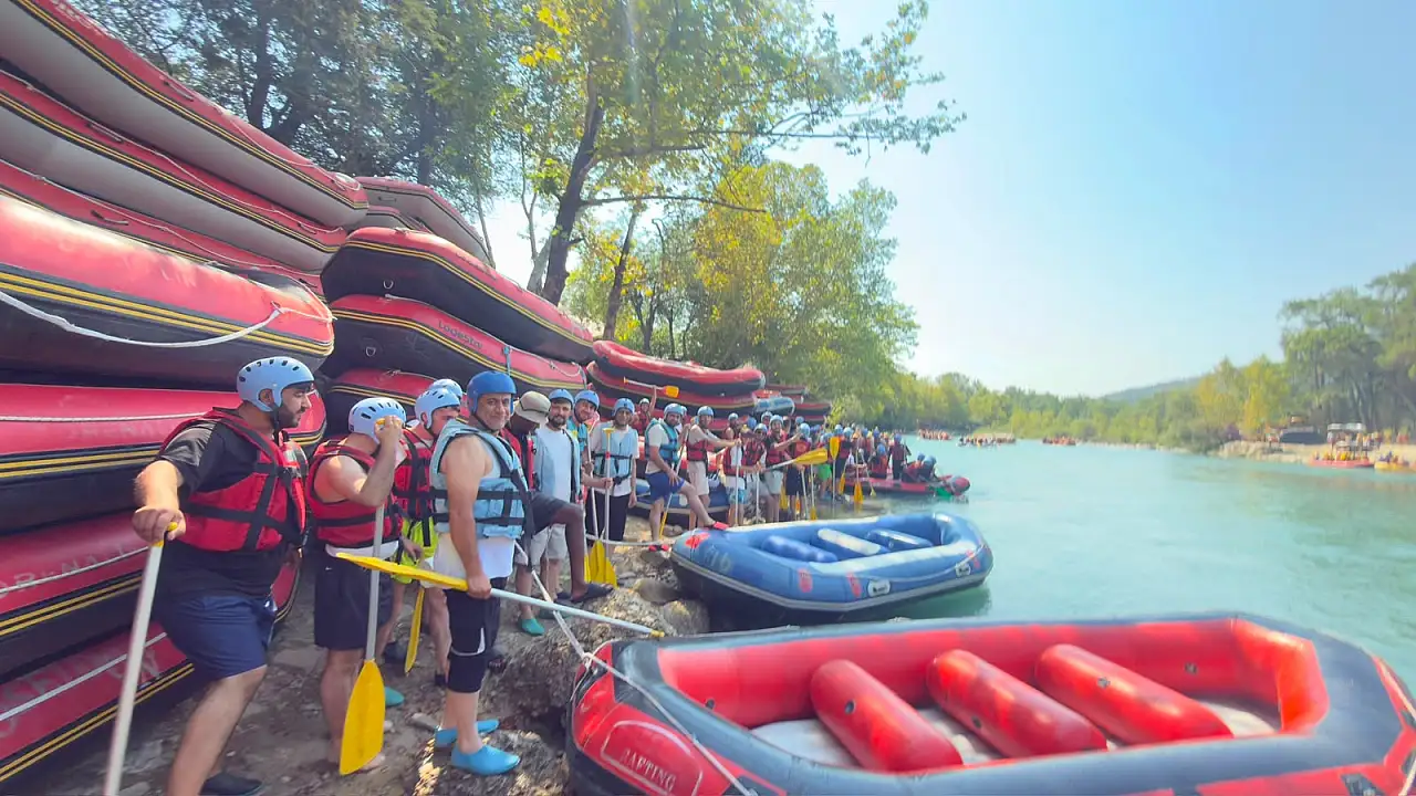 Siirtliler Manavgat'ta Rafting Heyecanında Buluştu