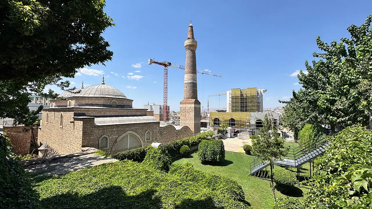 Siirt Ulu Cami Yeniden İbadete Açılmaya Hazırlanıyor