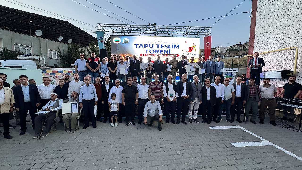 Siirt'te Yılların Tapu Çilesi Sona Erdi! 497 Tapu Sahiplerine Teslim Edildi