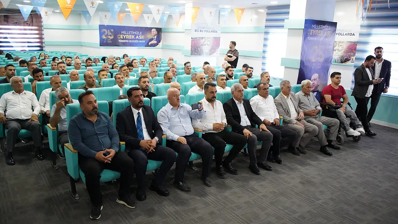 AK Parti Siirt'te 25. Yıl Buluşması: Gider'den ''Türkiye Geleceğe Hazır'' Mesajı