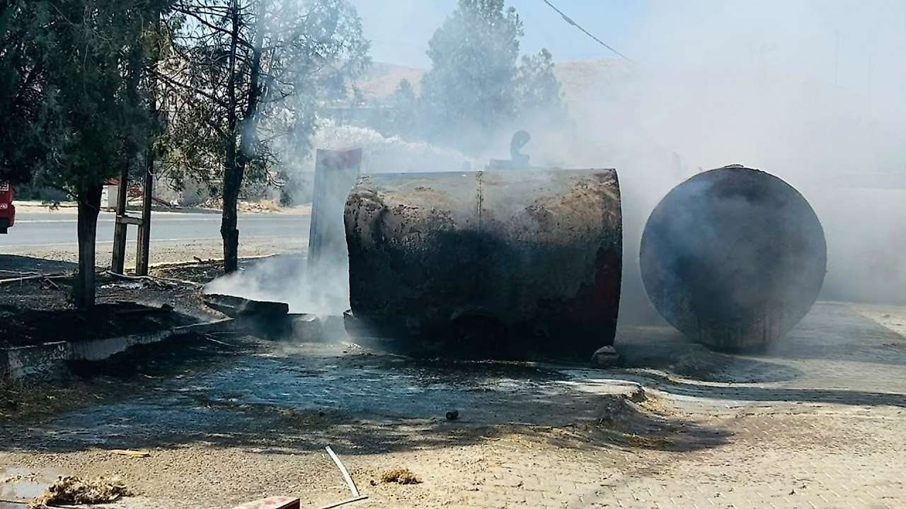 Siirt Kurtalan'da Akaryakıt İstasyonunda Çıkan Yangın Büyümeden Söndürüldü