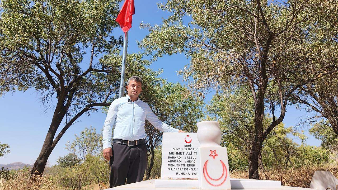 Siirt'te 19 Eylül Gaziler Günü öncesi 16 şehit mezarı yenilendi