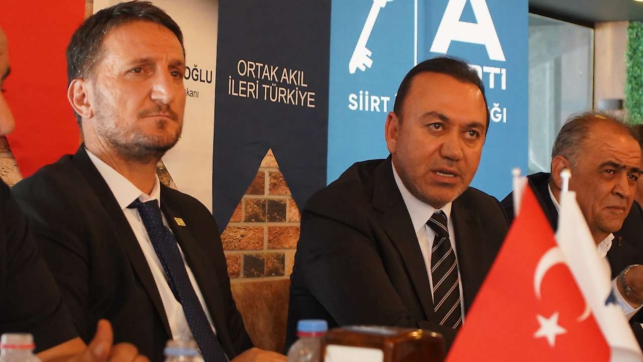 Anahtar Parti'nin Bölge Toplantısı Siirt'te Yapıldı: 9 İl Aynı Masada Buluştu