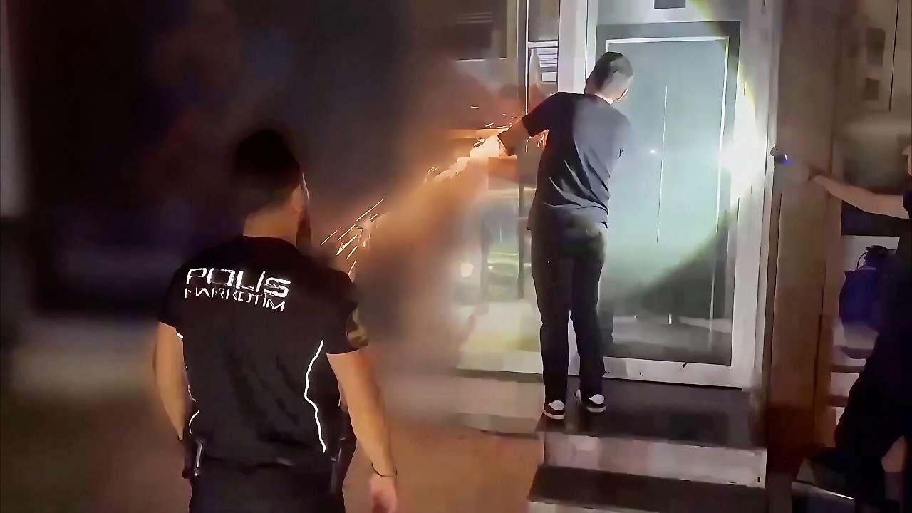 Siirt'in de aralarında olduğu 75 ilde uyuşturucu operasyonu: 1.297 şüpheli yakalandı