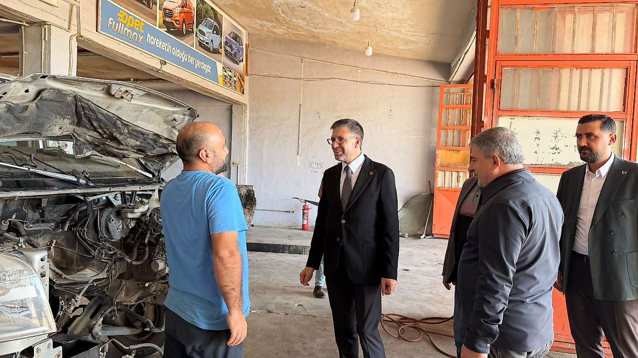 AK Parti Siirt Teşkilatından Hane ve Esnaf Ziyaretleri