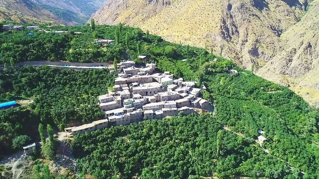 Siirt'te Turizm Tartışması: Pervari'nin Nar Hasadı Turları Van'dan Düzenleniyor