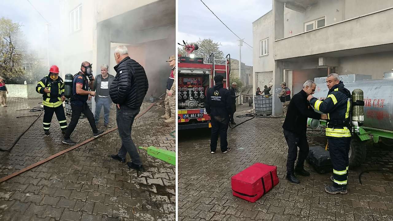 Siirt'te Odunluk Yangınına Ekskavatörlü Müdahale: Depo Duvarı Yıkıldı