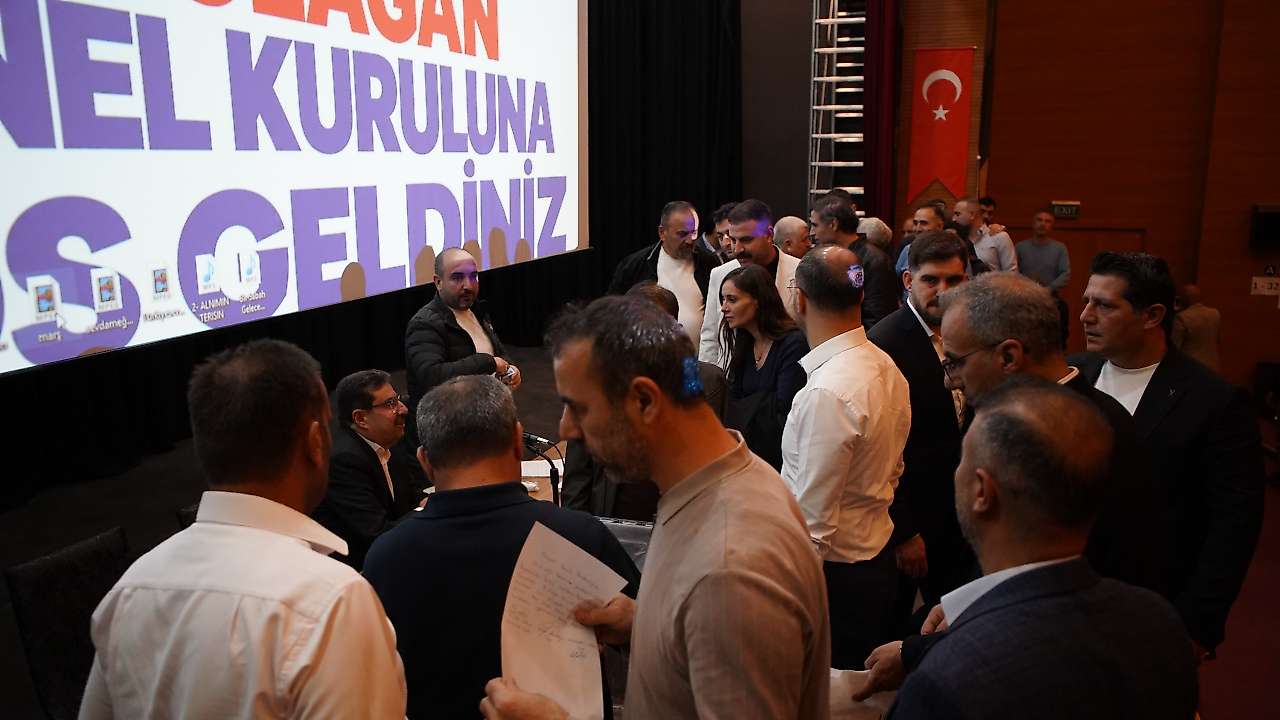 Siirt Memur-Sen İl Temsilciliğine Murat Şeker Yeniden Seçildi