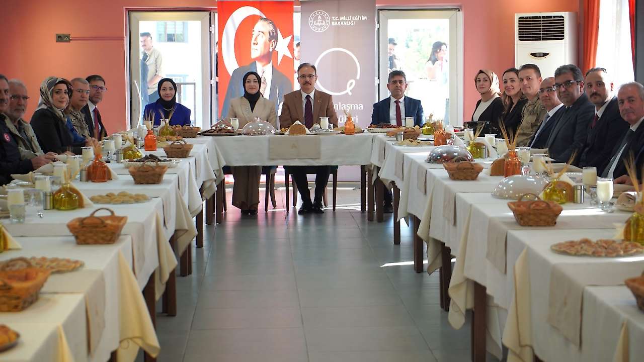 Siirt'te SABAT Restoran Açıldı: Kadim Lezzetler Geleceğe Taşınacak