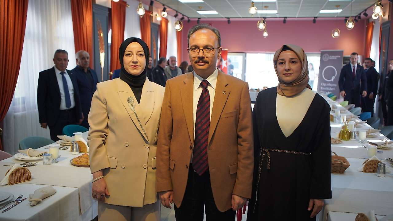 Siirt'te SABAT Restoran Açıldı: Kadim Lezzetler Geleceğe Taşınacak