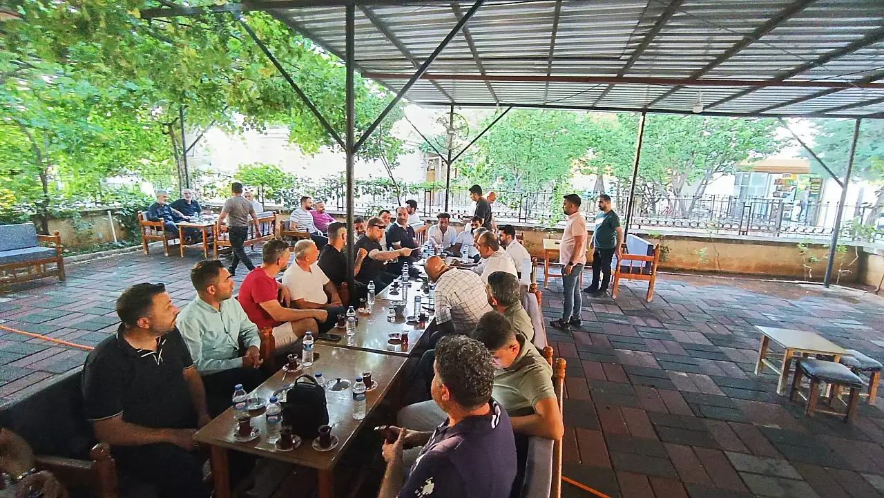 Doğu ve Güneydoğu Eczane Teknisyenleri Siirt'te Buluştu