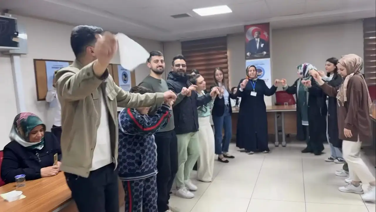 İnsülin Çantaları ve Eğlence Bir Arada: Siirt'te İlk Diyabet Kampı