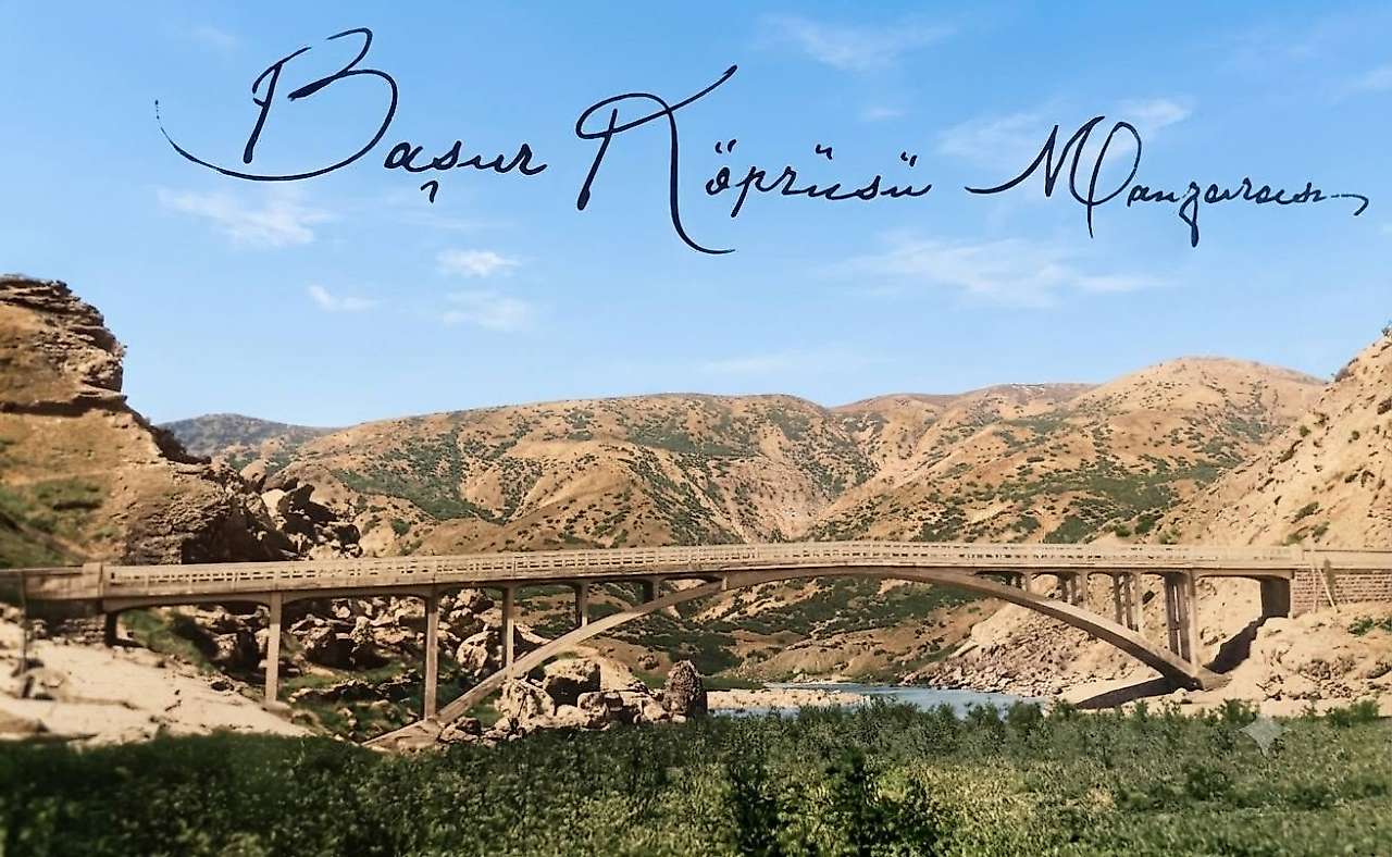 Siirt'in Tarihi Başur Köprüsü'nün 1940 Yılına Ait Görülmemiş Fotoğrafı Ortaya Çıktı