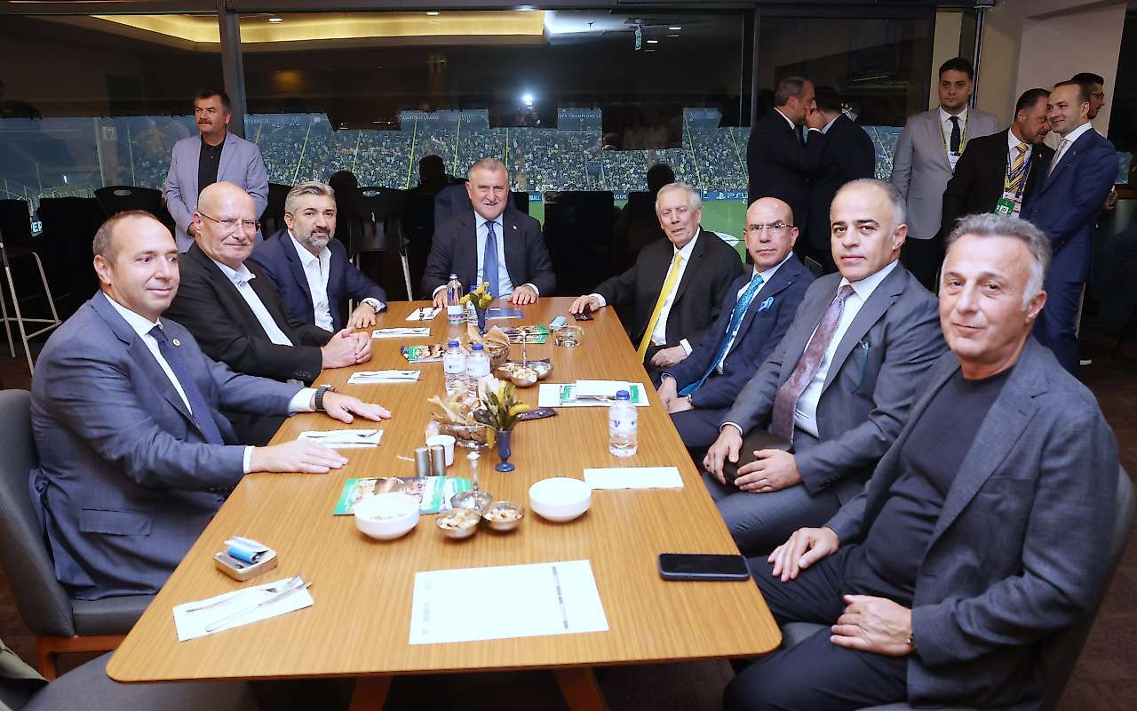 Fenerbahçe Başkanı Aziz Yıldırım, Siirtli ATO Başkanı Gürsel Baran'ı Kadıköy'de Ağırladı