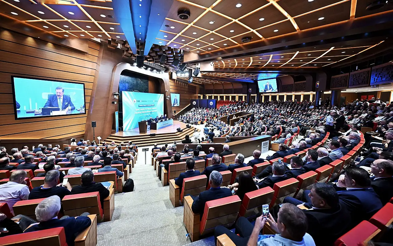 Siirt TSO Yönetimi, Reel Sektör ve Finans Sektörü Diyalog Toplantısı'na Katıldı