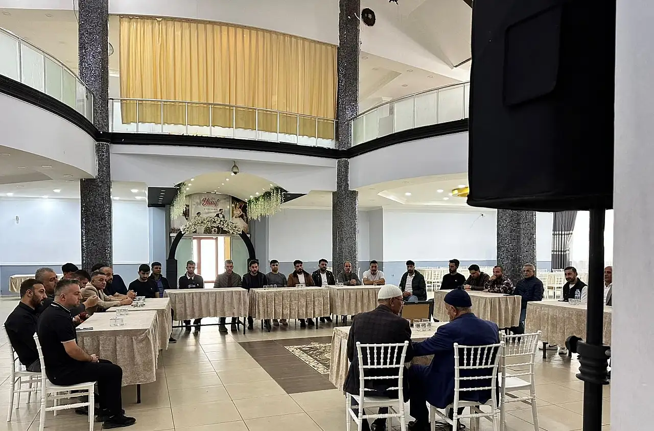Siirtli Müzisyenler Trafik Kazasında Hayatını Kaybeden Siirtli Genci Unutmadı!