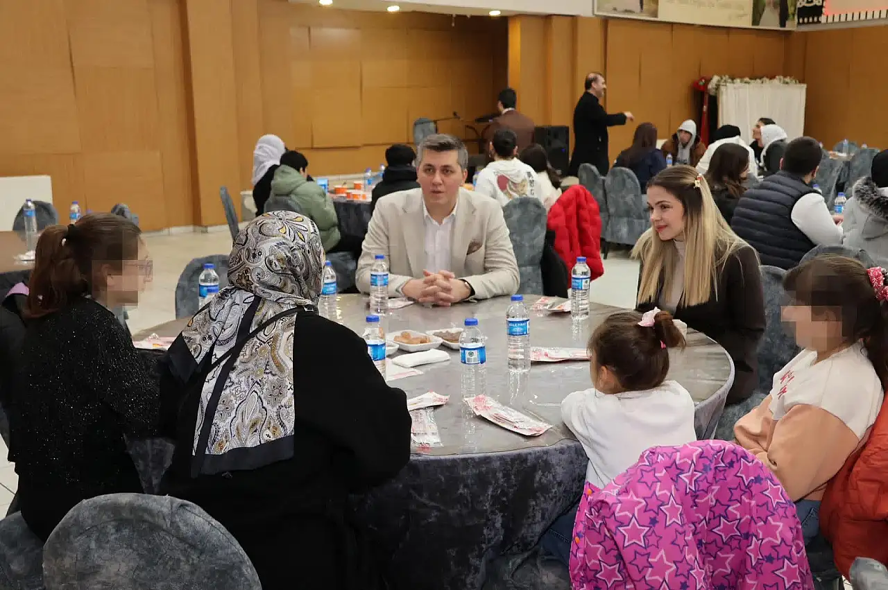 Siirt Kurtalan'da Yetimler İçin İftar Sofrasında Buluşuldu