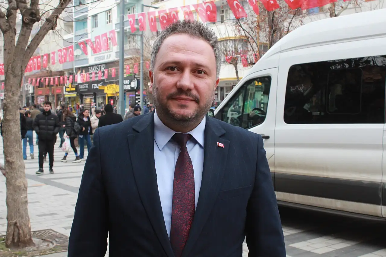 Siirt'te ''İlk Öğretmenim Ailem'' ve ''Çocuklar Güvende'' uygulamaları vatandaşlarla buluşturuldu