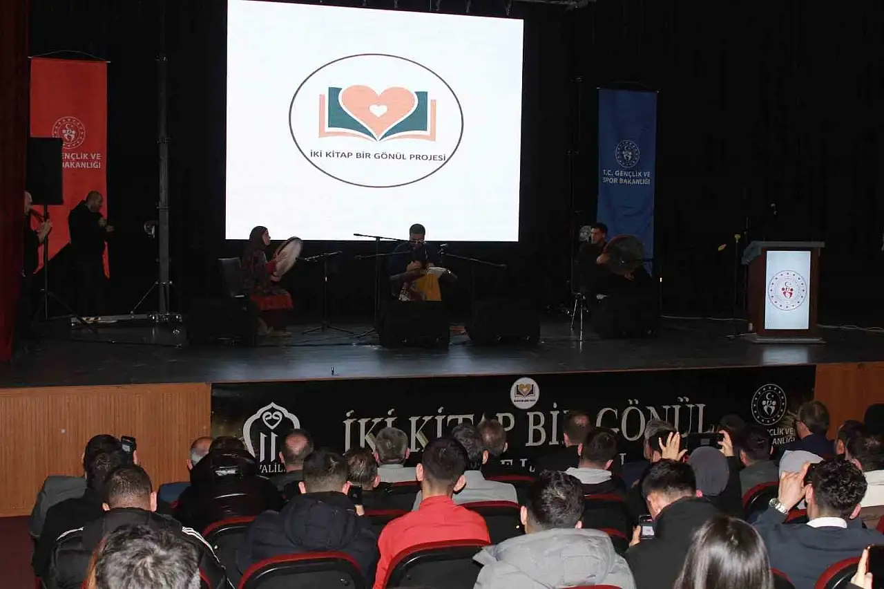 Siirt'te gençleri kitap, gönül ve sporla buluşturan proje tanıtıldı