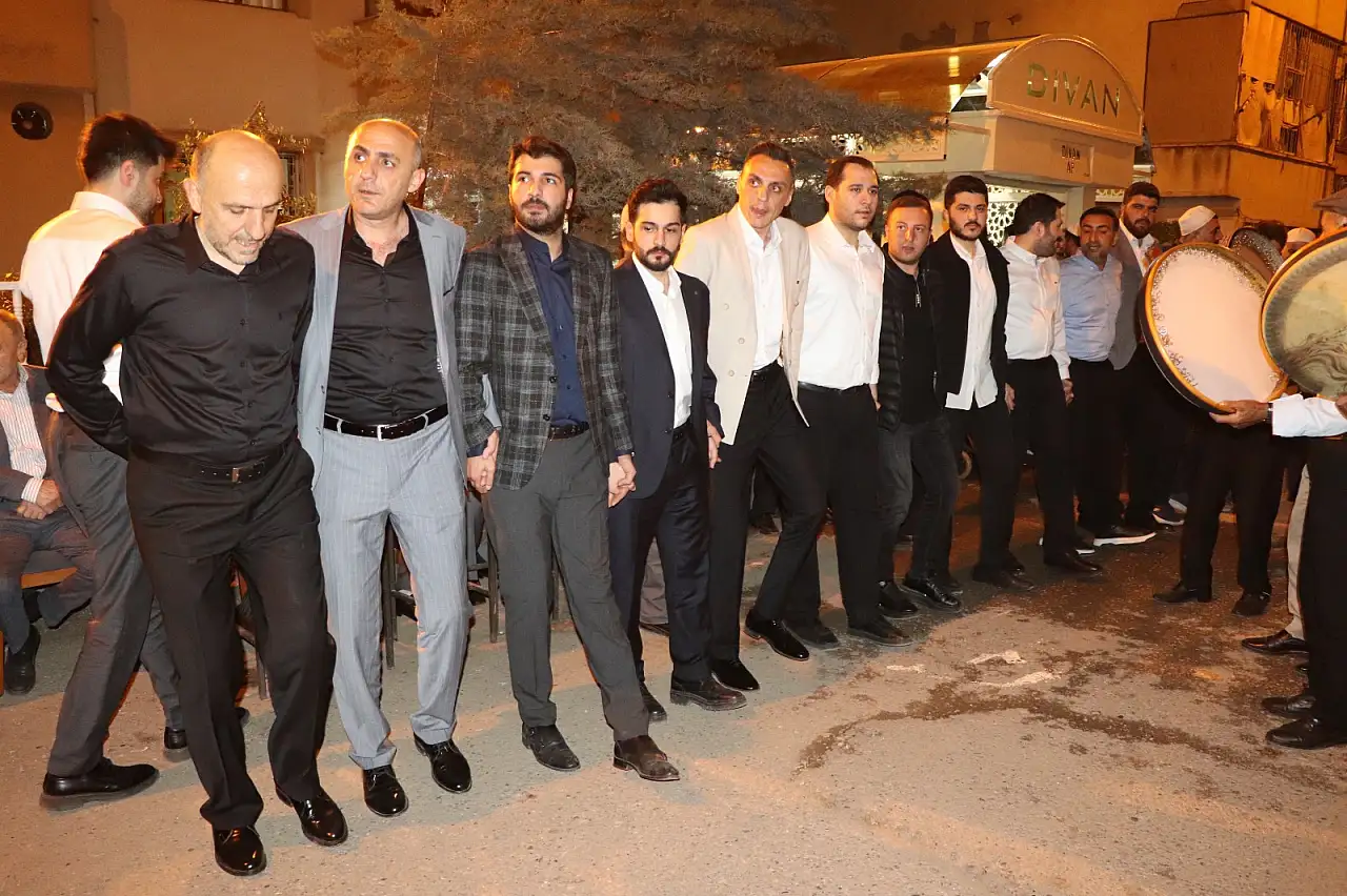 Siirt'te Şeyh Ailesinin Görkemli Düğünü: 3 Gün 3 Gece Süren Kutlamalar Bu Akşam Taçlanıyor