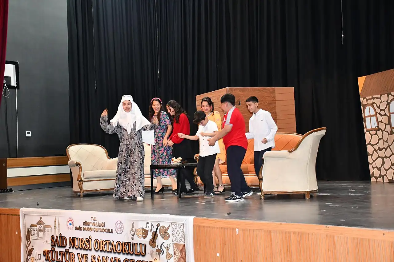 Siirt'te Kültür ve Sanat Gecesine Yoğun İlgi