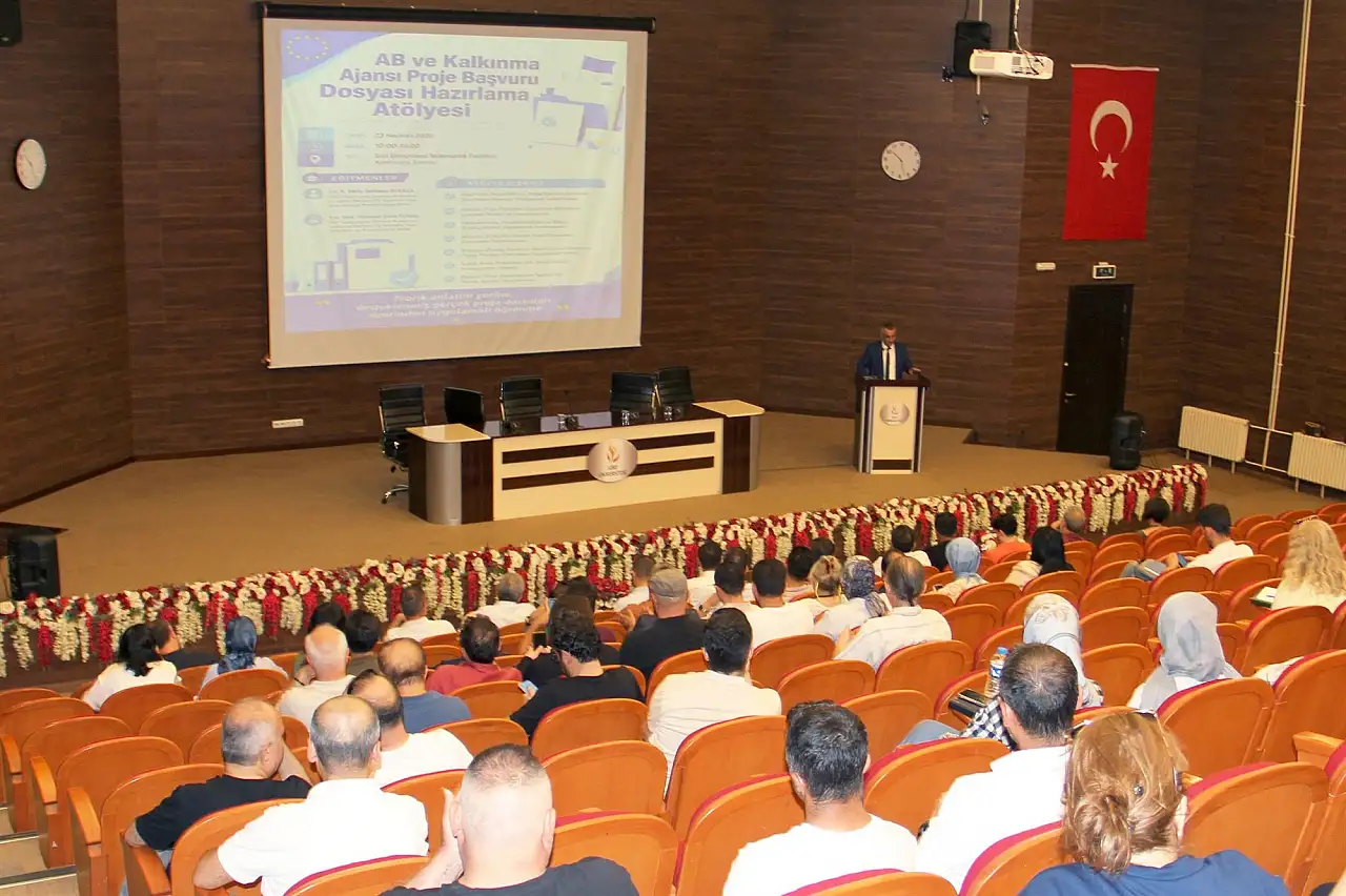 Siirt Üniversitesinde AB ve Kalkınma Ajansı Proje Hazırlama Atölyesi Düzenlendi