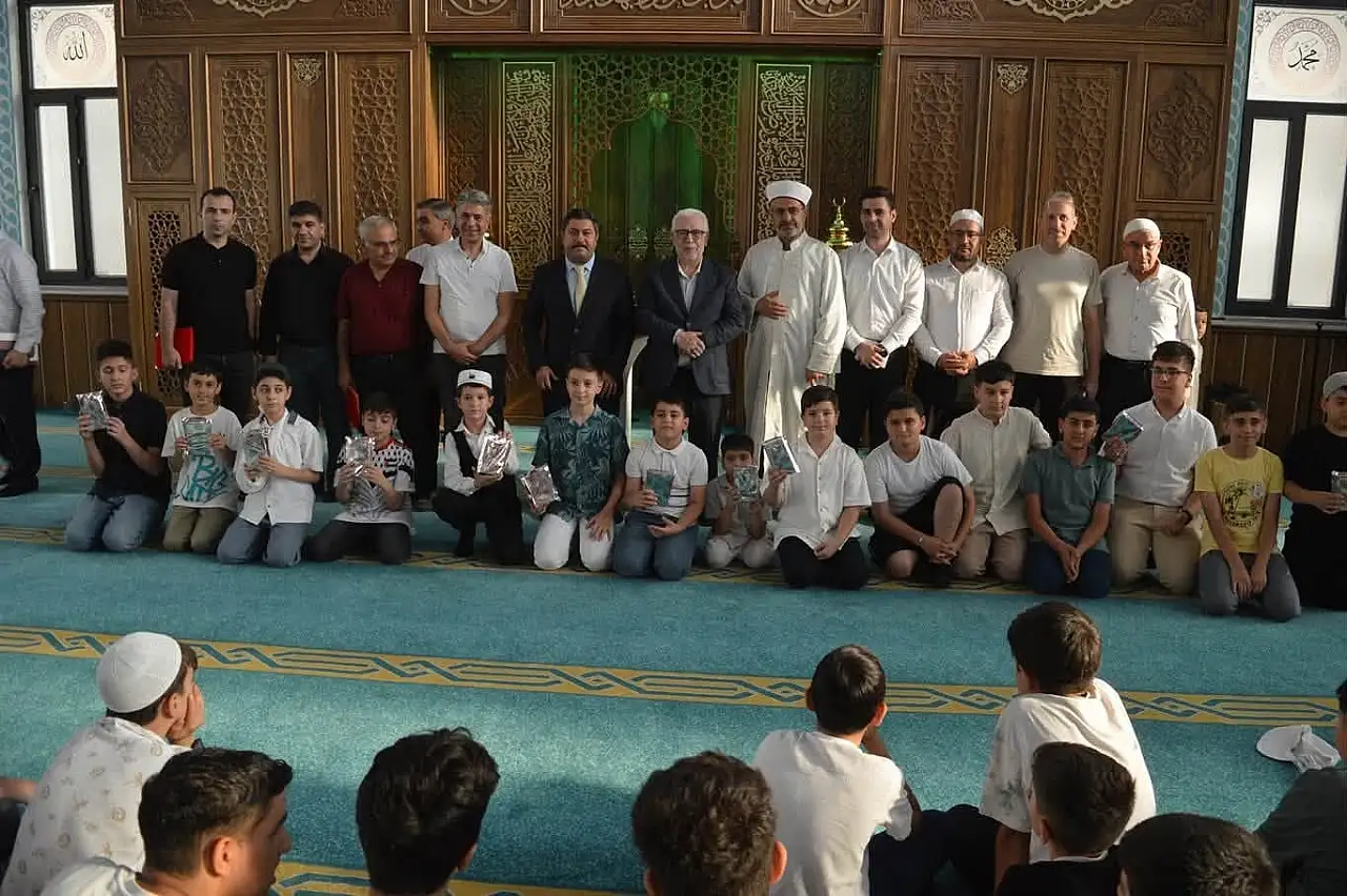 Siirt'te ''Selahaddin Eyyubi'yi Anlamak, Geleceği Aydınlatmak'' Programına Yoğun İlgi