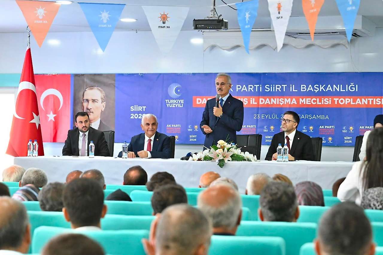 Bakan Uraloğlu Siirt'te Projeleri Tek Tek Anlattı: Gözler Yeni Ulaşım Hatlarında