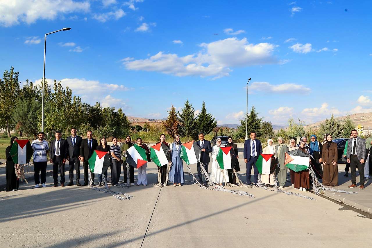 Siirt Üniversitesi'nde Filistin İçin 'Yedi Bölge Tek Ses' Programı Düzenlendi