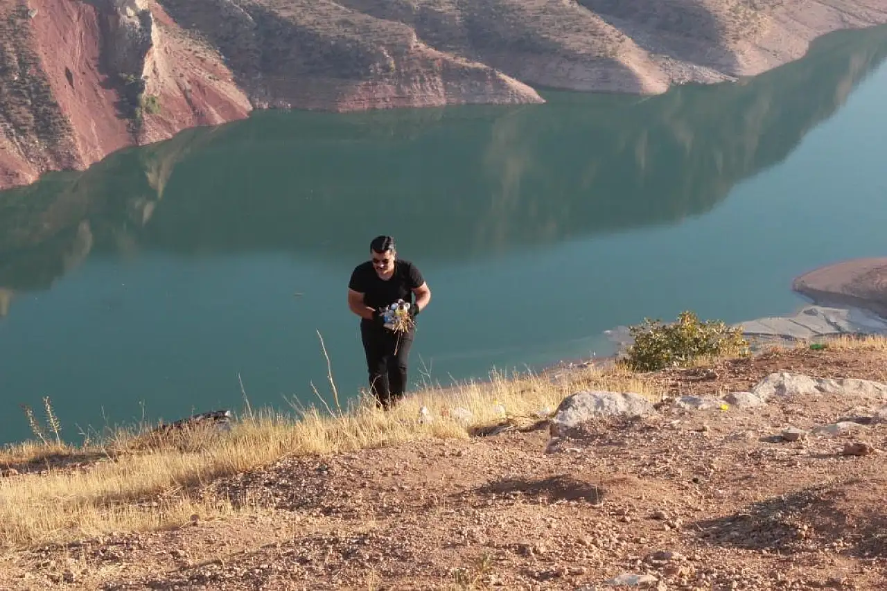 Siirt'te gönüllü çevreciler iki yılda 2 tona yakın çöp topladı
