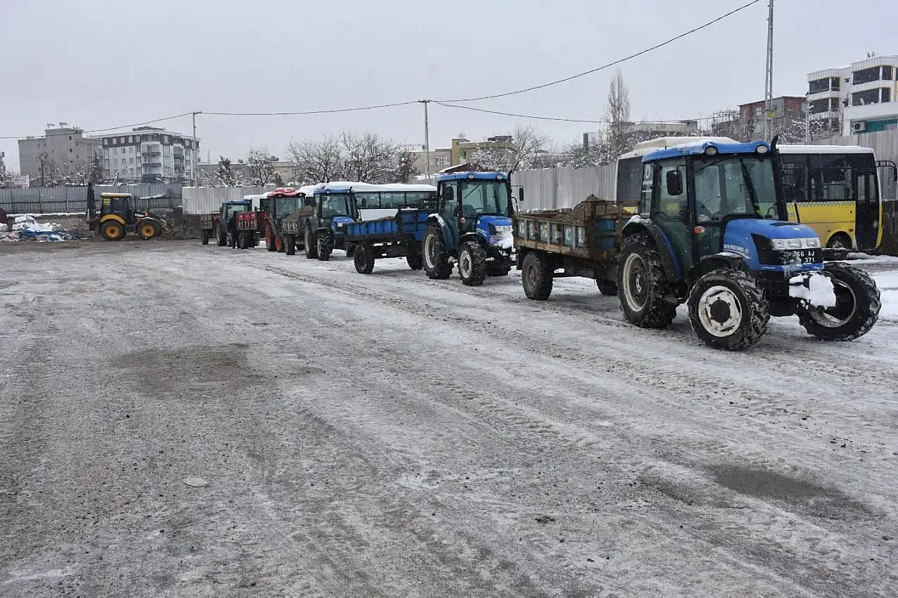 Yoğun kar öncesi ekipler sahaya indi, hazır bekliyor