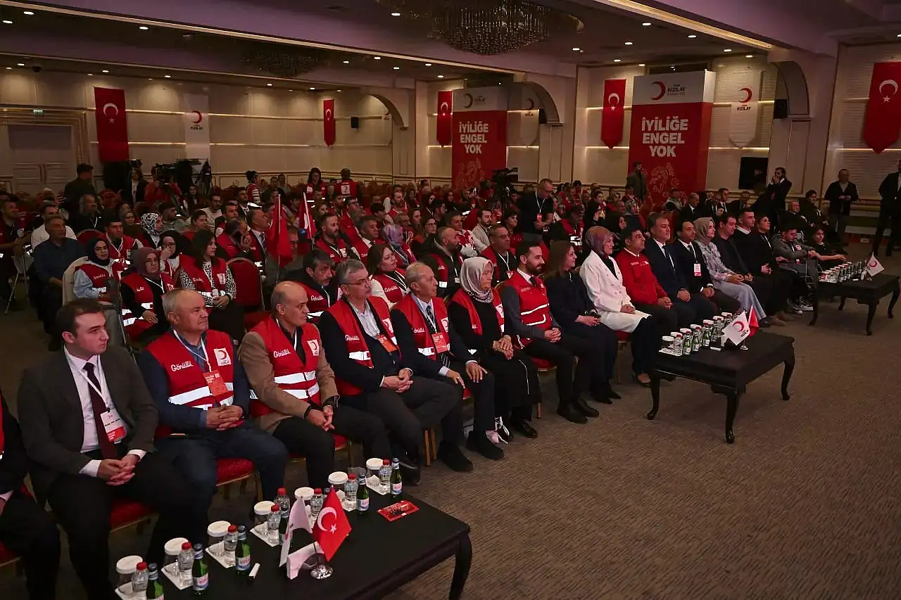 Kızılay'ın ''İyiliğe Engel Yok'' Programında Siirtli Gönüllüler Ön Plandaydı
