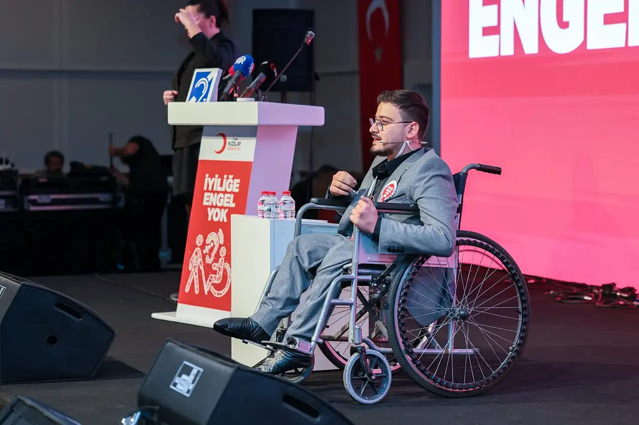 Kızılay'ın ''İyiliğe Engel Yok'' Programında Siirtli Gönüllüler Ön Plandaydı