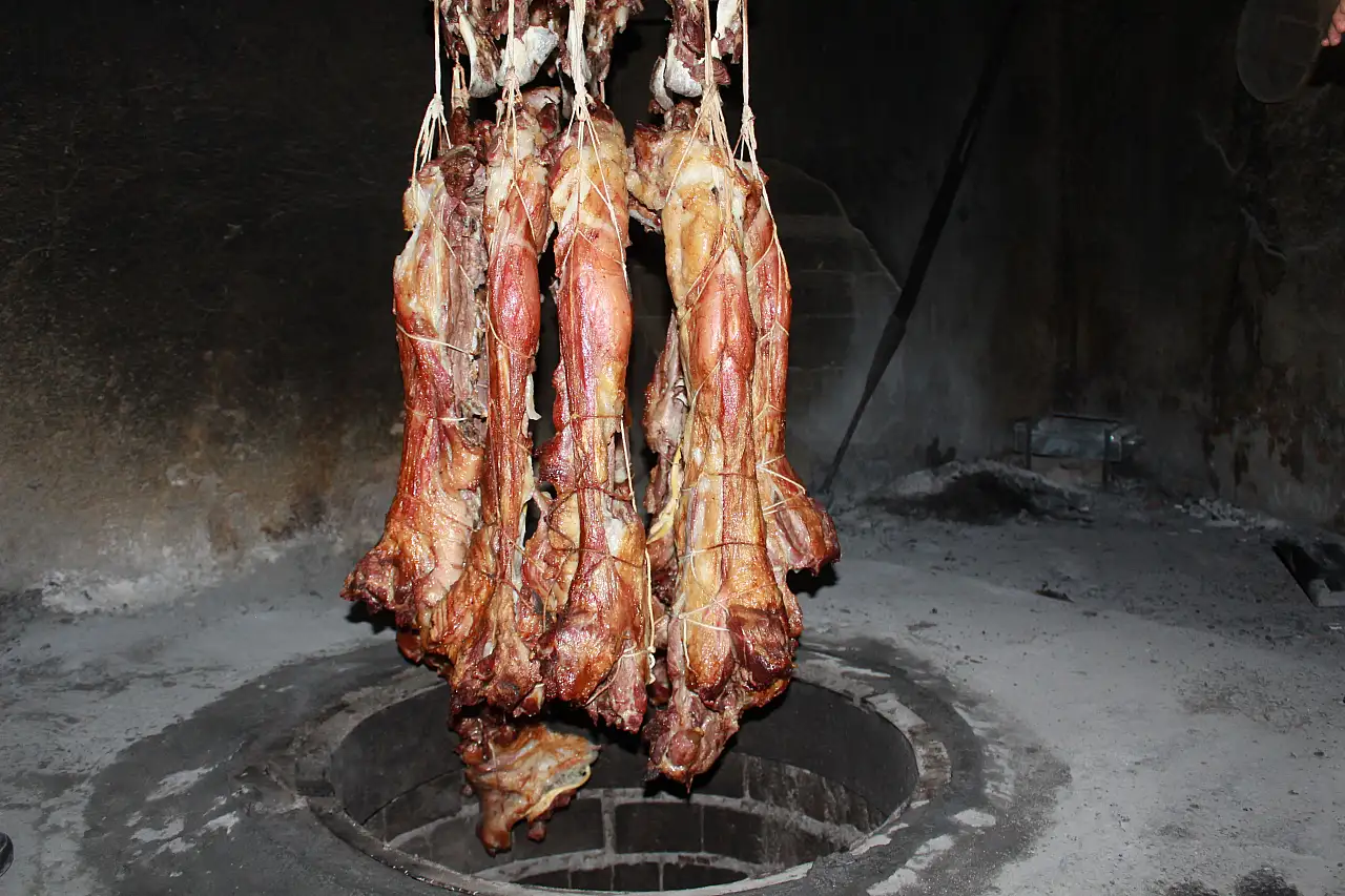 Siirt'te İftar Sofrasının Şahı: Büryan Kebabı