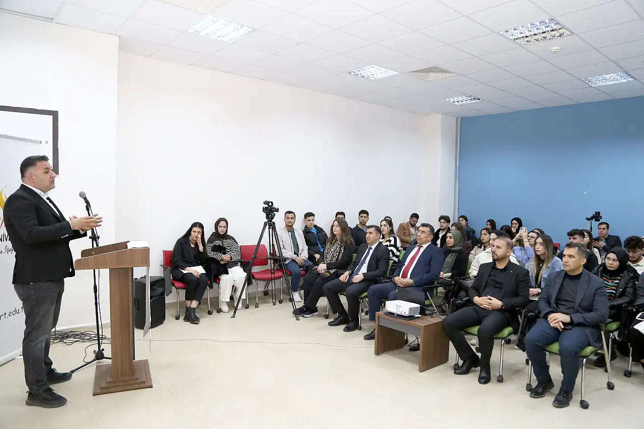 Siirt Üniversitesinde 'Madde Bağımlılığı' Söyleşisi Düzenlendi