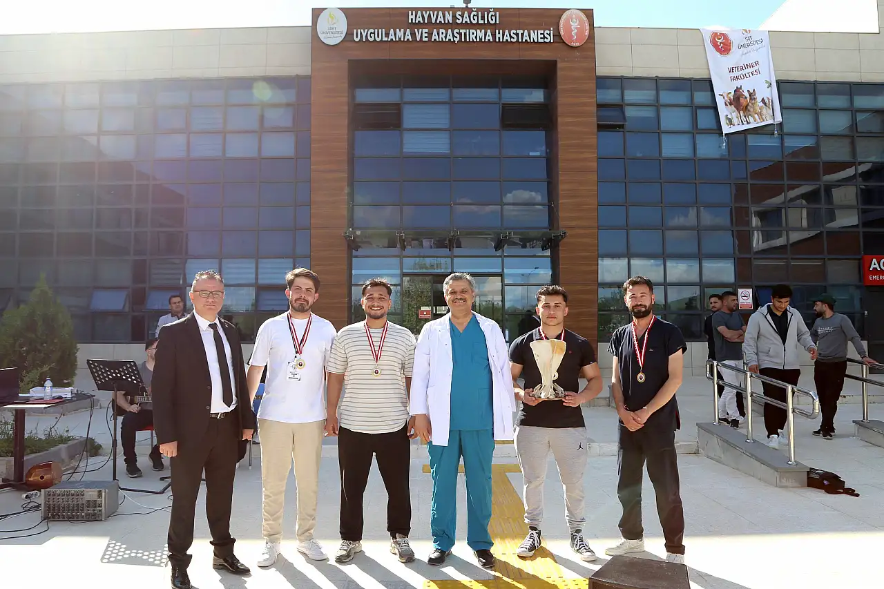 Dünya Veteriner Hekimler Haftası Siirt Üniversitesi Kezer Yerleşkesi'nde Kutlandı