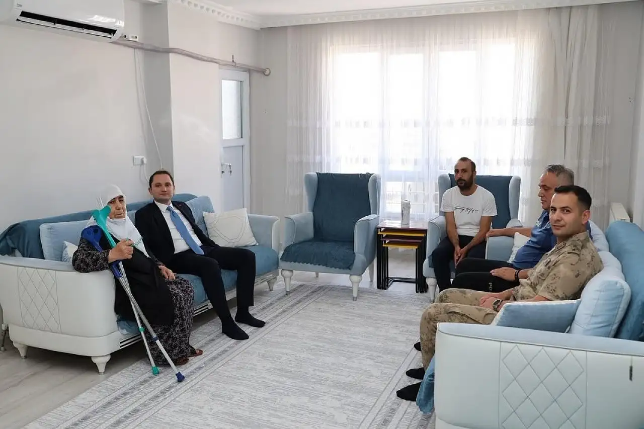 Kurtalan Kaymakamı Salih Başara'dan İlk Ziyaret Şehit Ailelerine