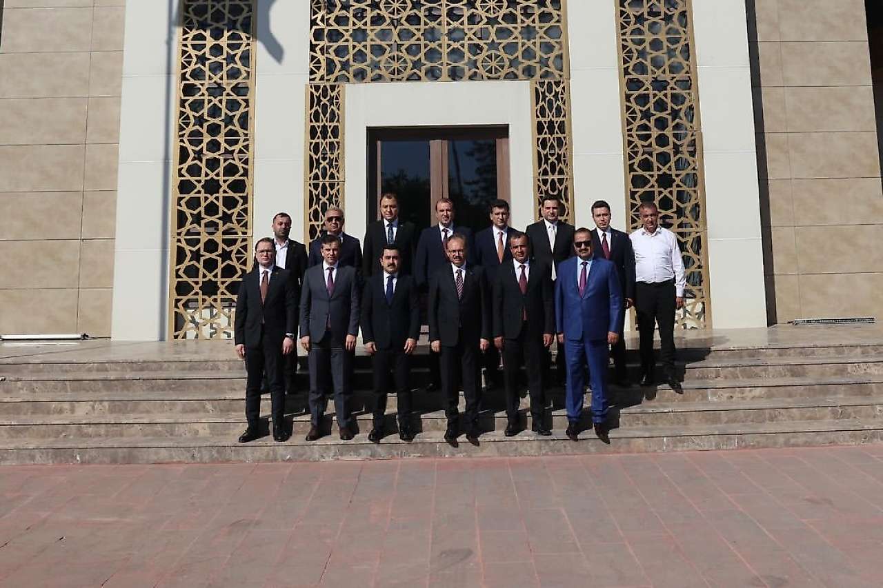 Siirt'te Kritik Zirve: 7 İlçenin Öncelikli İhtiyaçları Masaya Yatırıldı