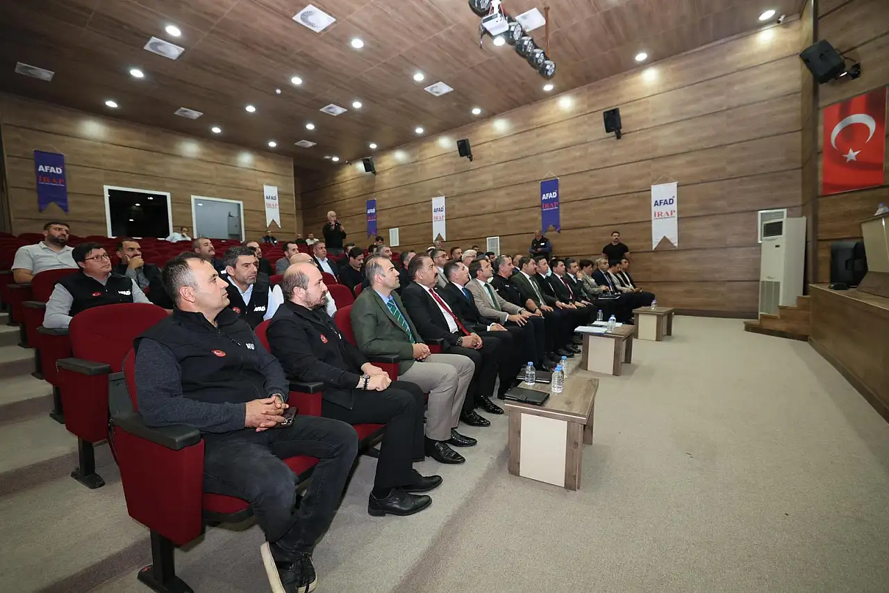 Siirt'te 2025 Afet Risk Azaltma Planı Toplantısı Gerçekleştirildi