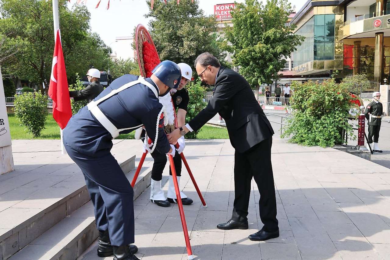 Siirt'te 30 Ağustos Zafer Bayramı'nın 104. Yıl Dönümü Kutlandı