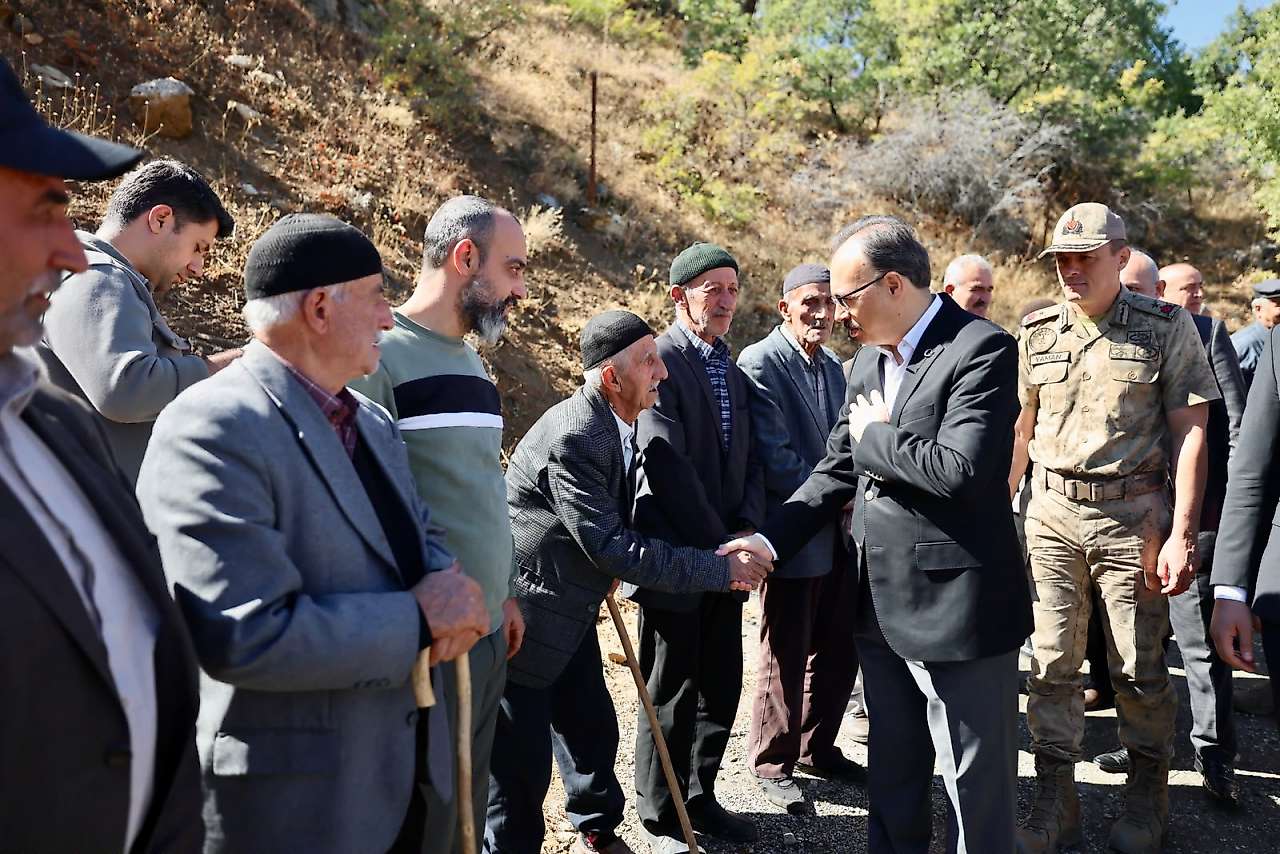 Siirt Şirvan'da 37 şehit dualarla anıldı
