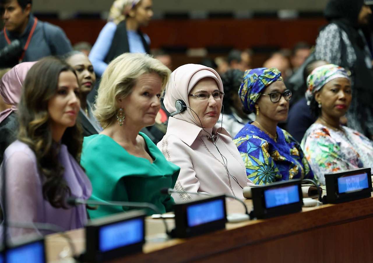 Emine Erdoğan BM'de Çocuklar İçin Güvenli Dijital Sistemler Çağrısı Yaptı
